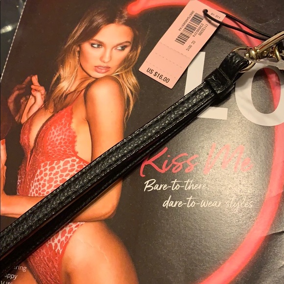 Victoria Secrets ❤️ wristlet - Picture 2 of 4